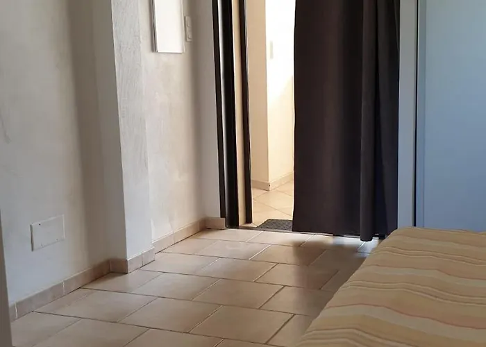 Penzion Chambre D'hote 2 Pers - A Moins 10 Min De La Plage A Pied Calvi (Corsica)